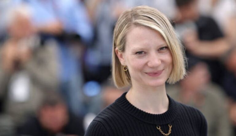 tv shows with mia wasikowska