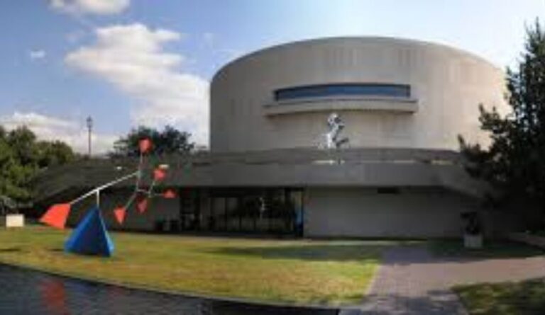 Hirshhorn Museum