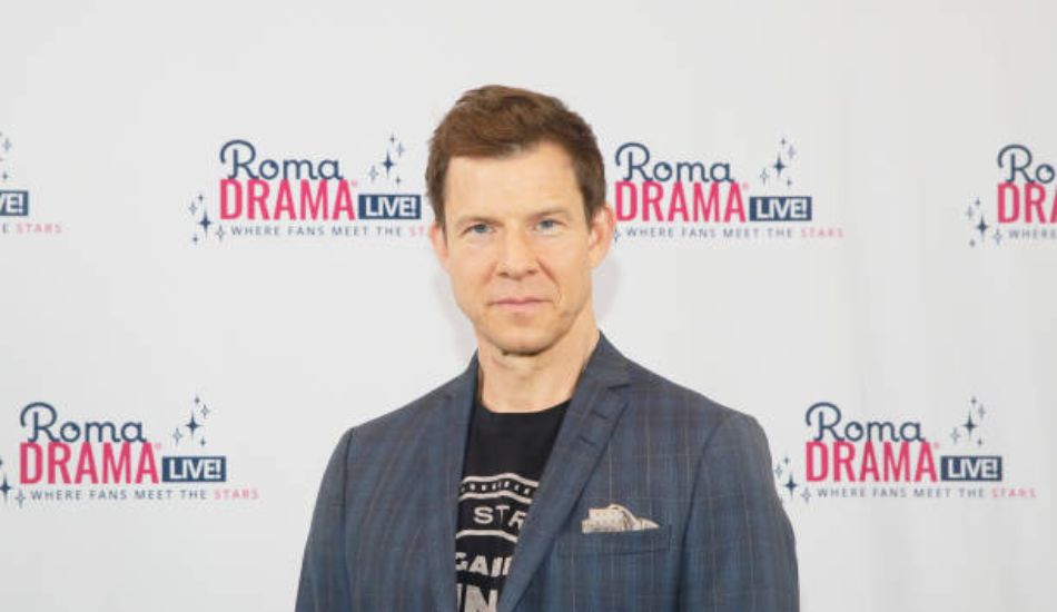 Eric Mabius